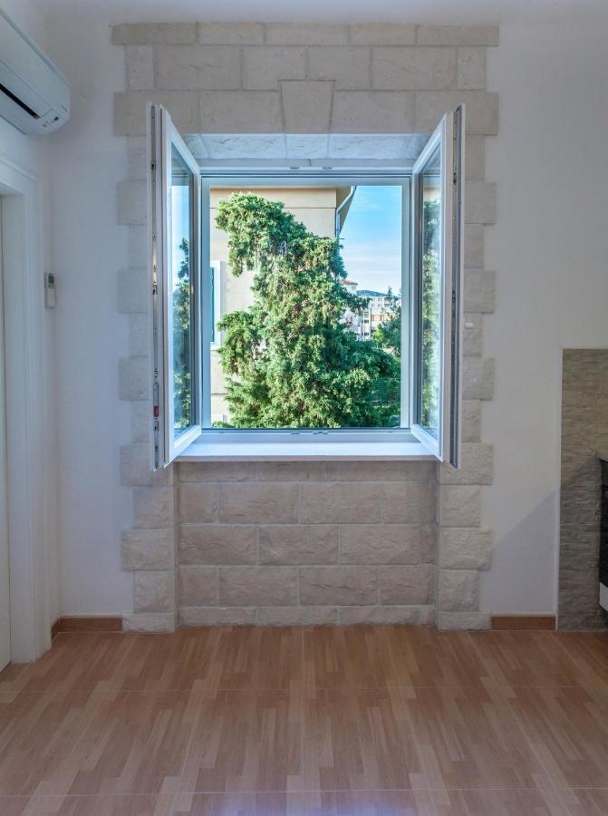 Classy Apartment In The Center Of Split Exterior foto